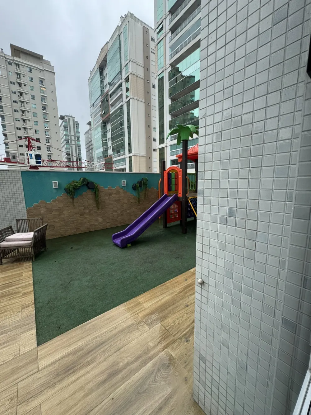 Apartamento para venda no bairro Meia Praia em Itapema