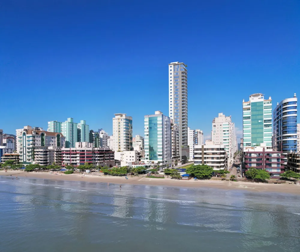 Apartamento para venda no bairro Meia Praia em Itapema