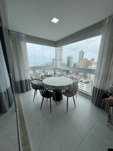 Apartamento para venda no bairro Meia Praia em Itapema