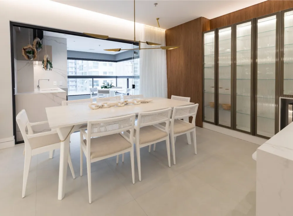 Apartamento para venda no bairro Meia Praia em Itapema