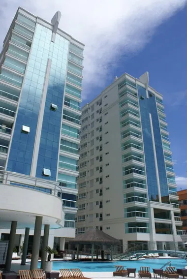Imóvel em Meia Praia
