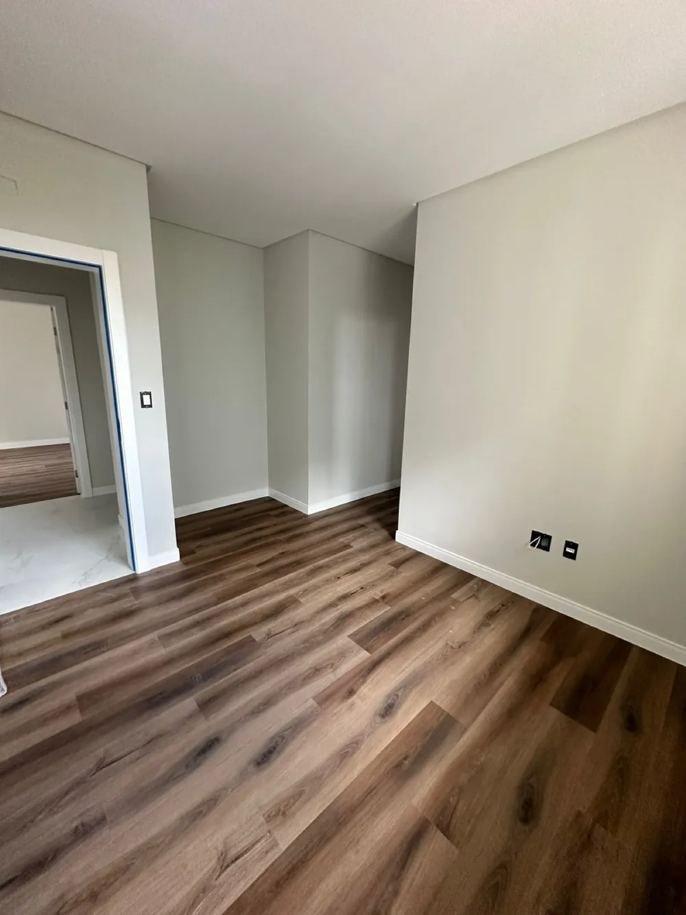 Apartamento para venda no bairro Meia Praia em Itapema