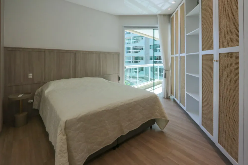 Apartamento 4 quartos para venda no bairro Meia Praia em Itapema