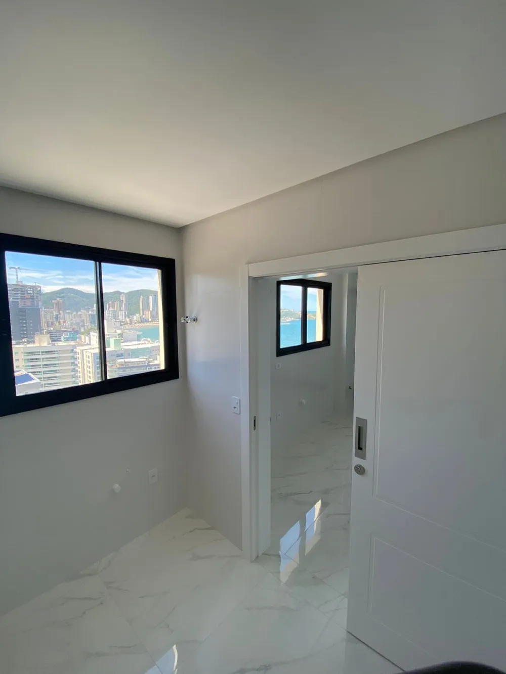 Apartamento 4 quartos para venda no bairro Centro em Itapema