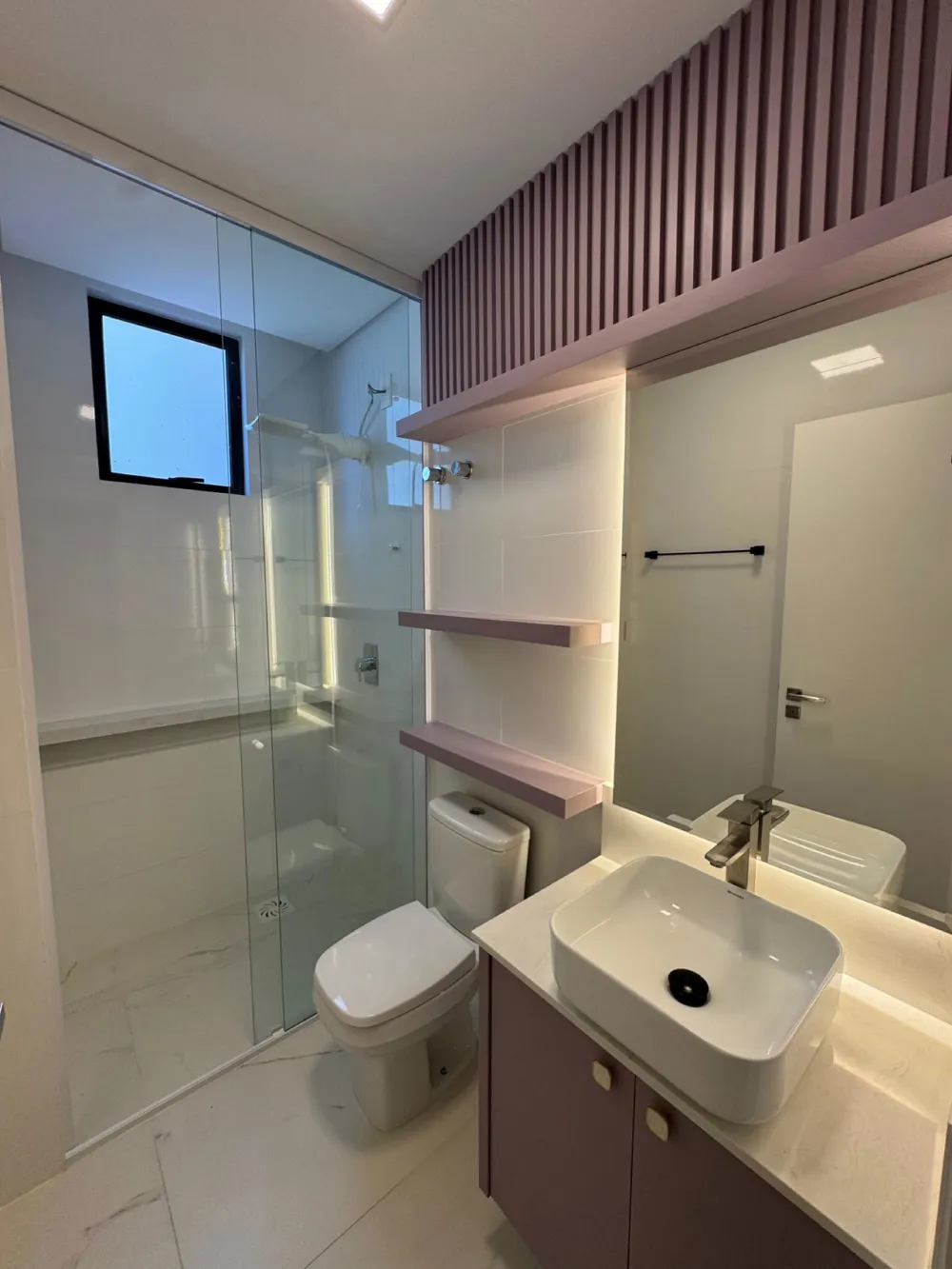 Apartamento para venda no bairro Meia Praia em Itapema