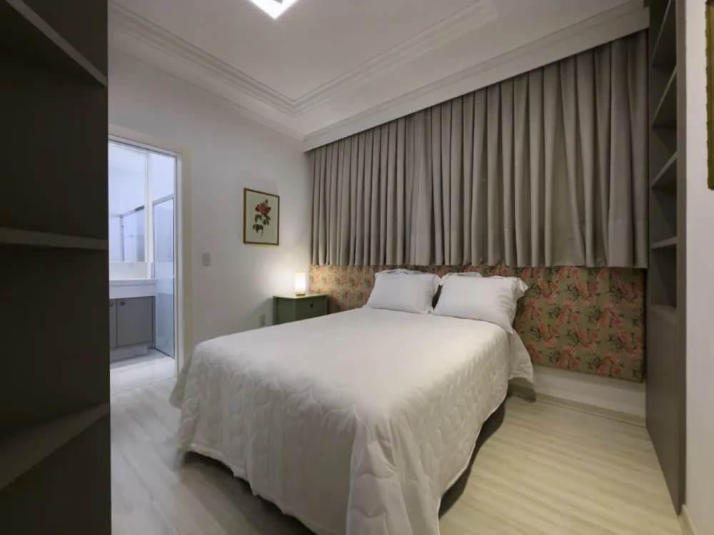 Apartamento para venda no bairro Meia Praia em Itapema