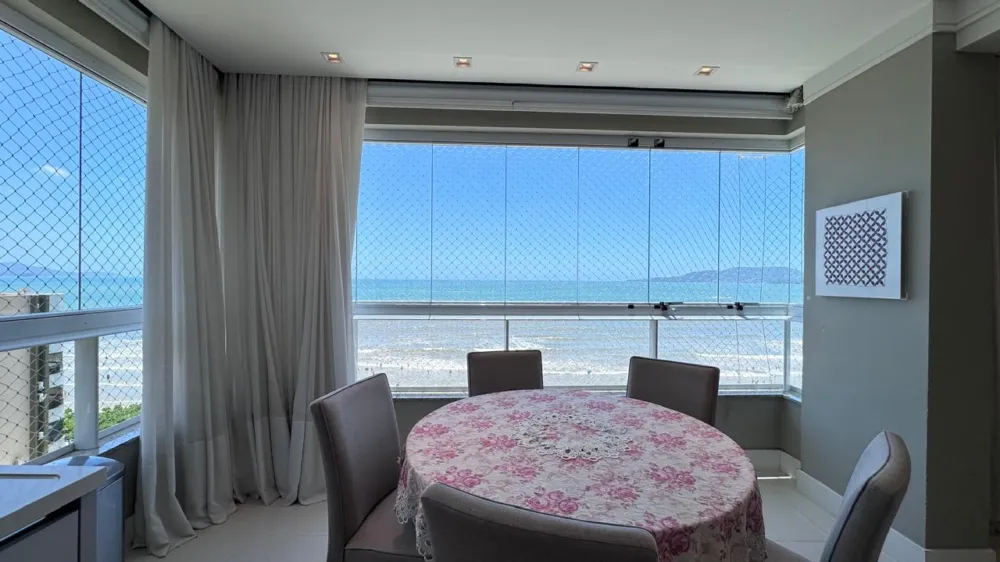 Apartamento para venda no bairro Meia Praia em Itapema