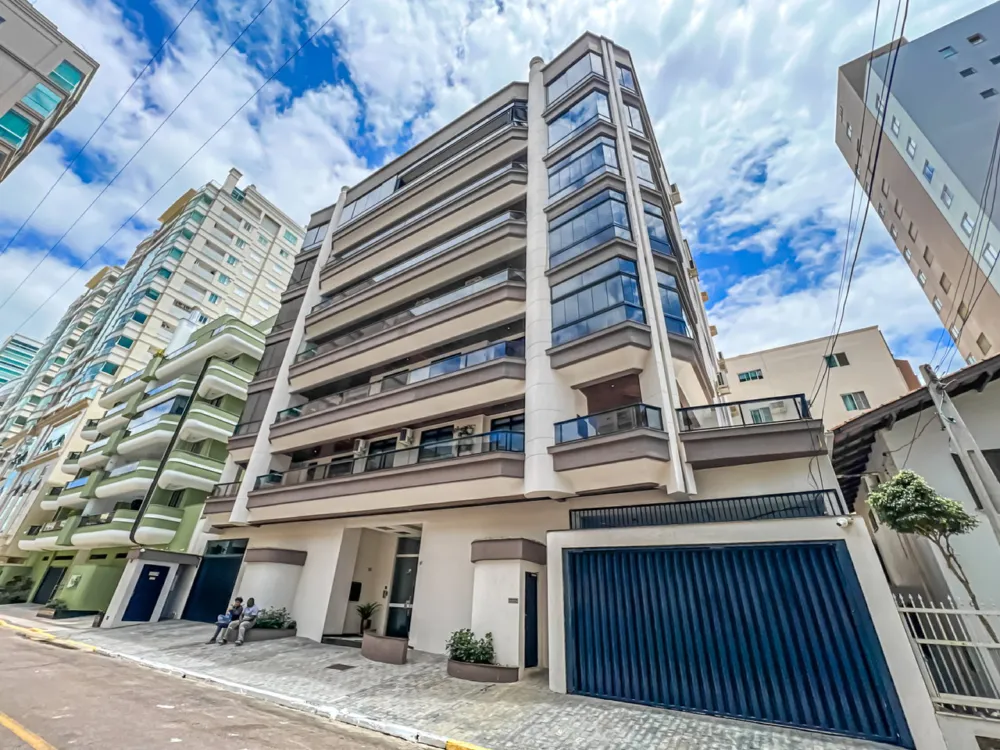 Apto. Cobertura 3 quartos para venda no bairro Meia Praia em Itapema