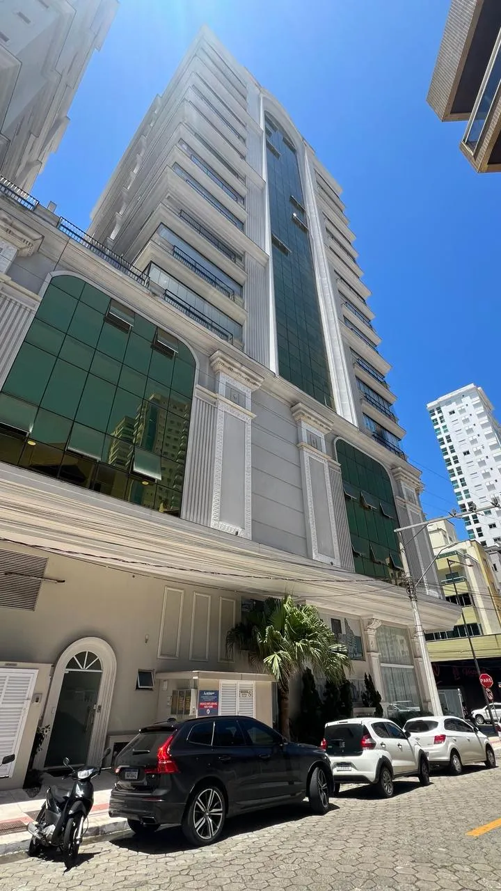Apartamento 4 quartos para venda no bairro Meia Praia em Itapema