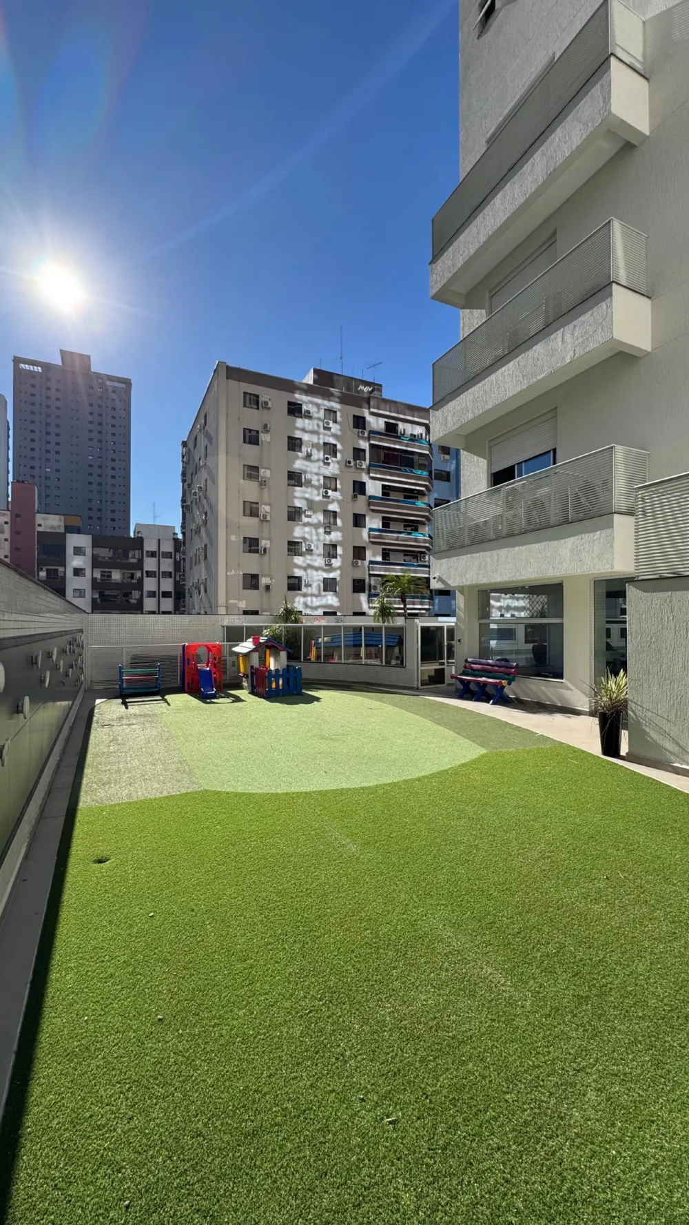 Apartamento para venda no bairro Meia Praia em Itapema