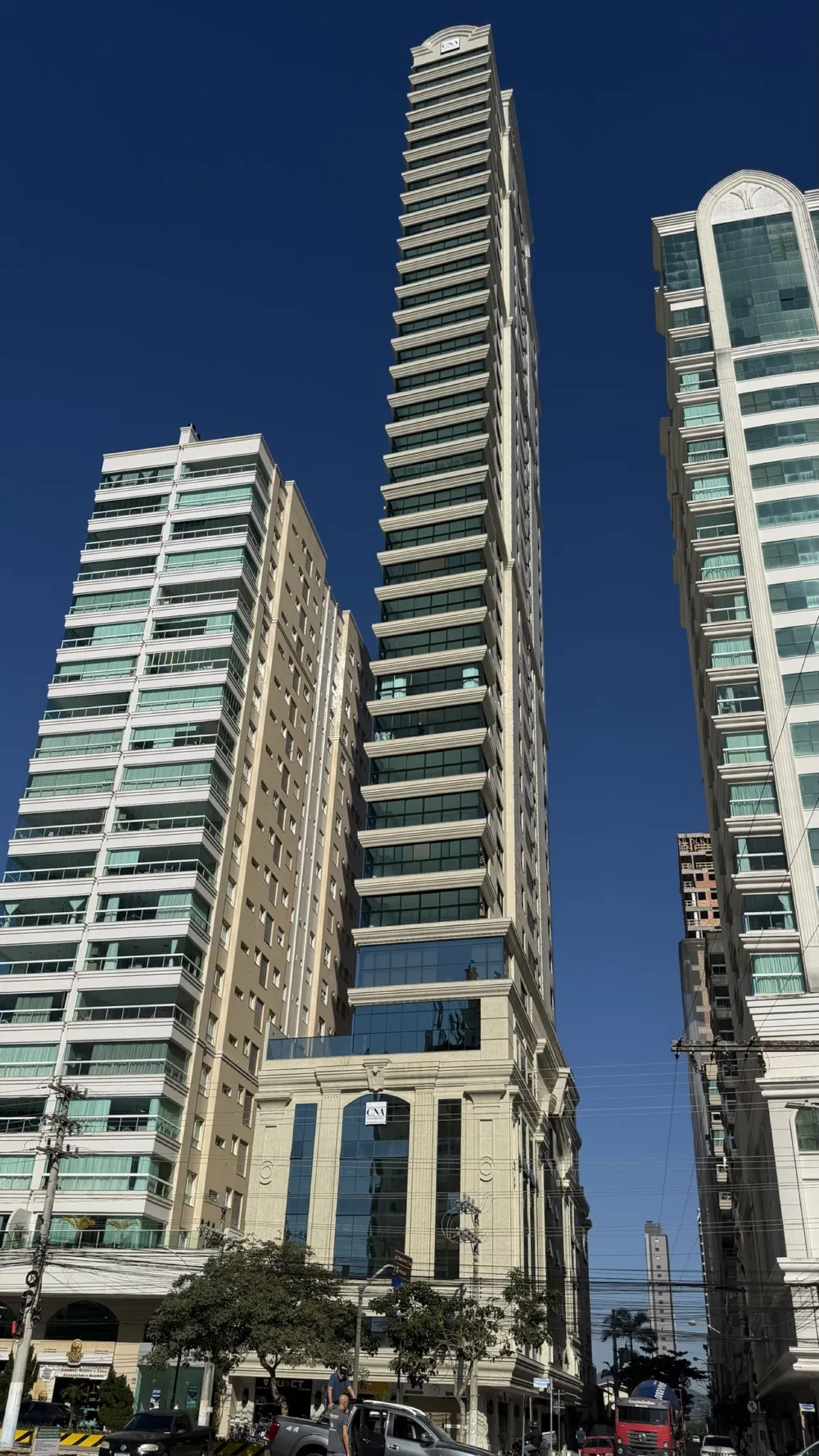 Apartamento 4 quartos para venda no bairro MEIA PRAIA em Itapema