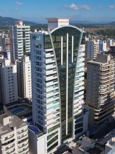 Apartamento para venda no bairro Meia Praia em Itapema