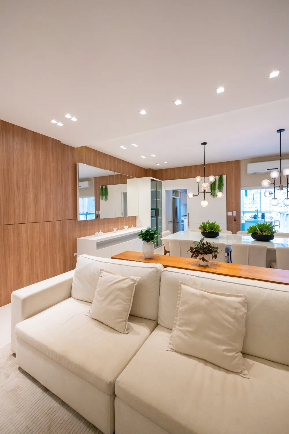 Apartamento para venda no bairro Meia Praia em Itapema