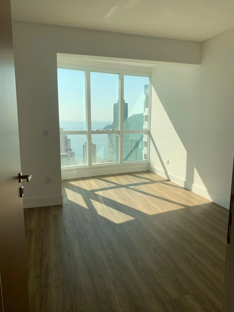Apartamento para venda no bairro Barra Sul em Balneário Camboriú