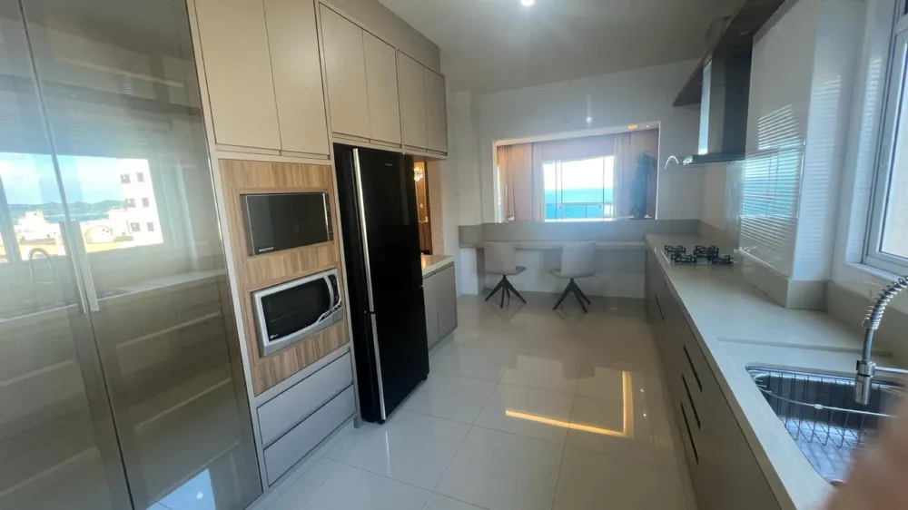 Apartamento 4 quartos para venda no bairro Meia Praia em Itapema