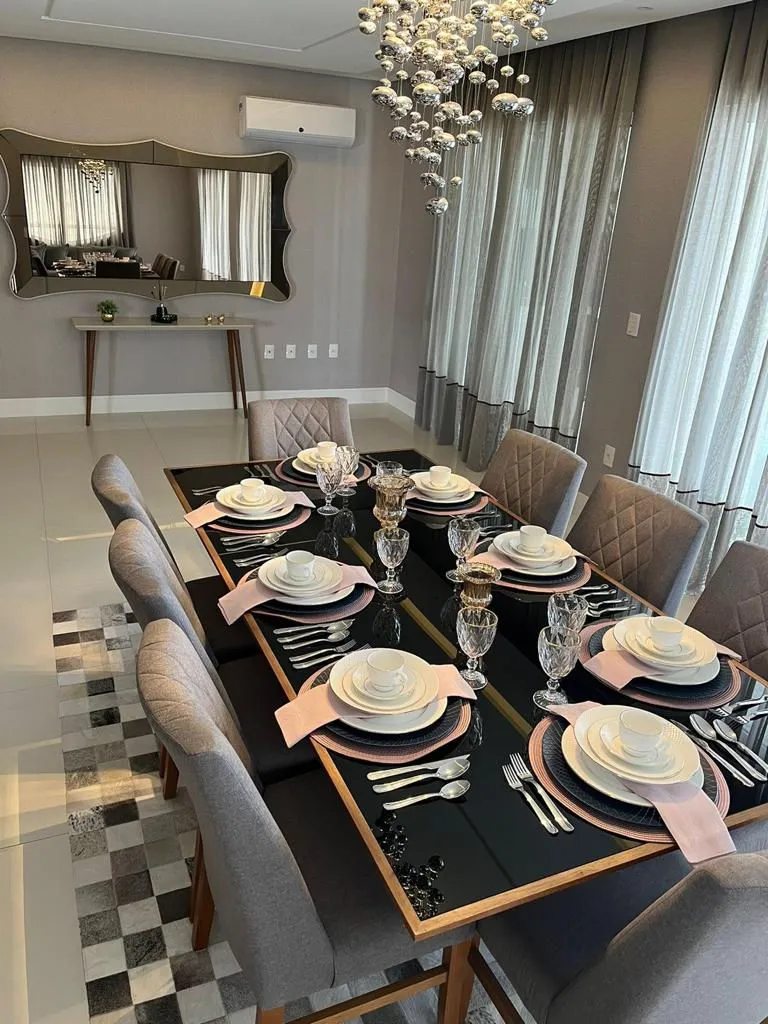 Apartamento para venda no bairro Meia Praia em Itapema