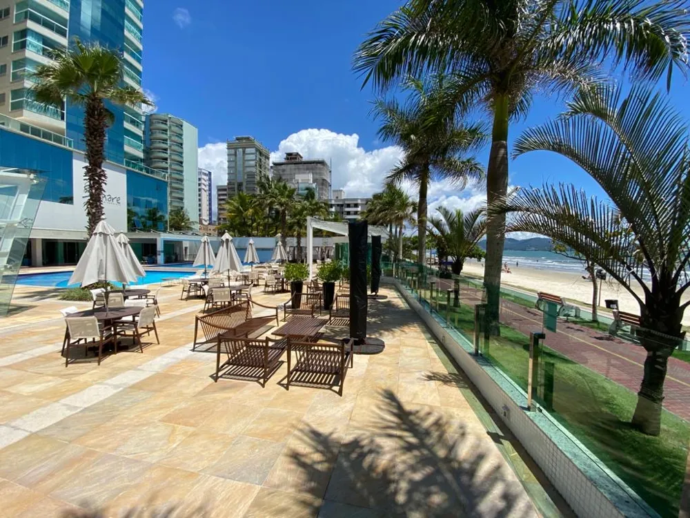 Apartamento para venda no bairro Meia Praia em Itapema