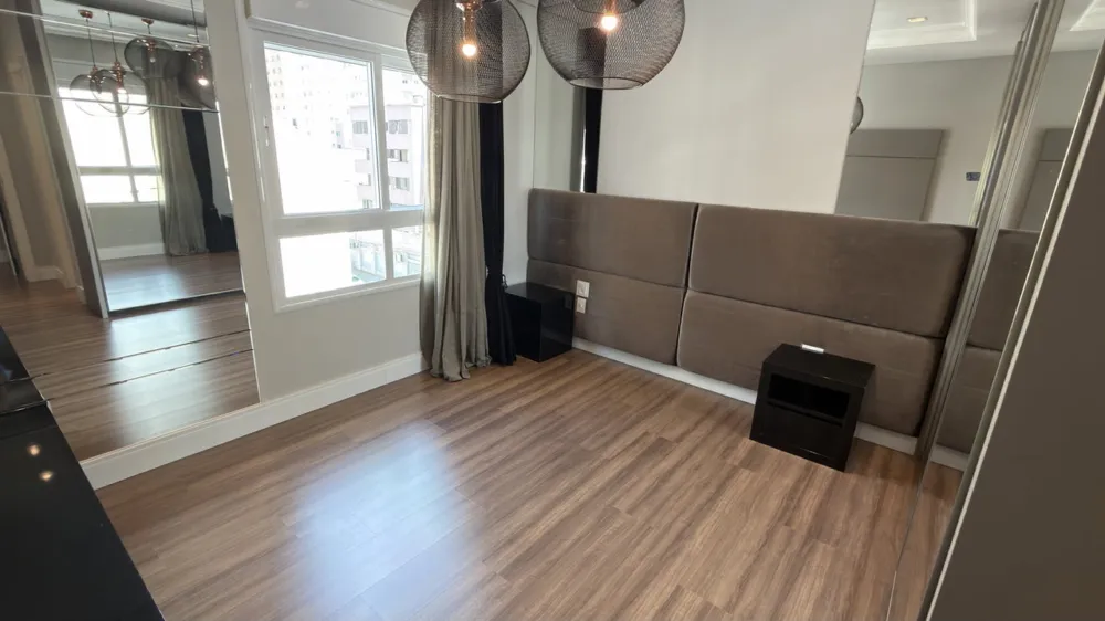 Apartamento para venda no bairro Meia Praia em Itapema