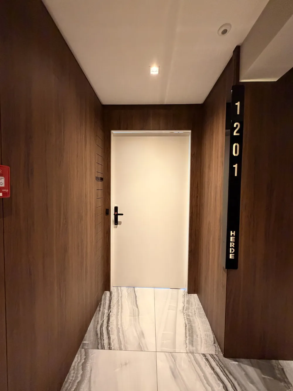 Apartamento para venda no bairro Meia Praia em Itapema