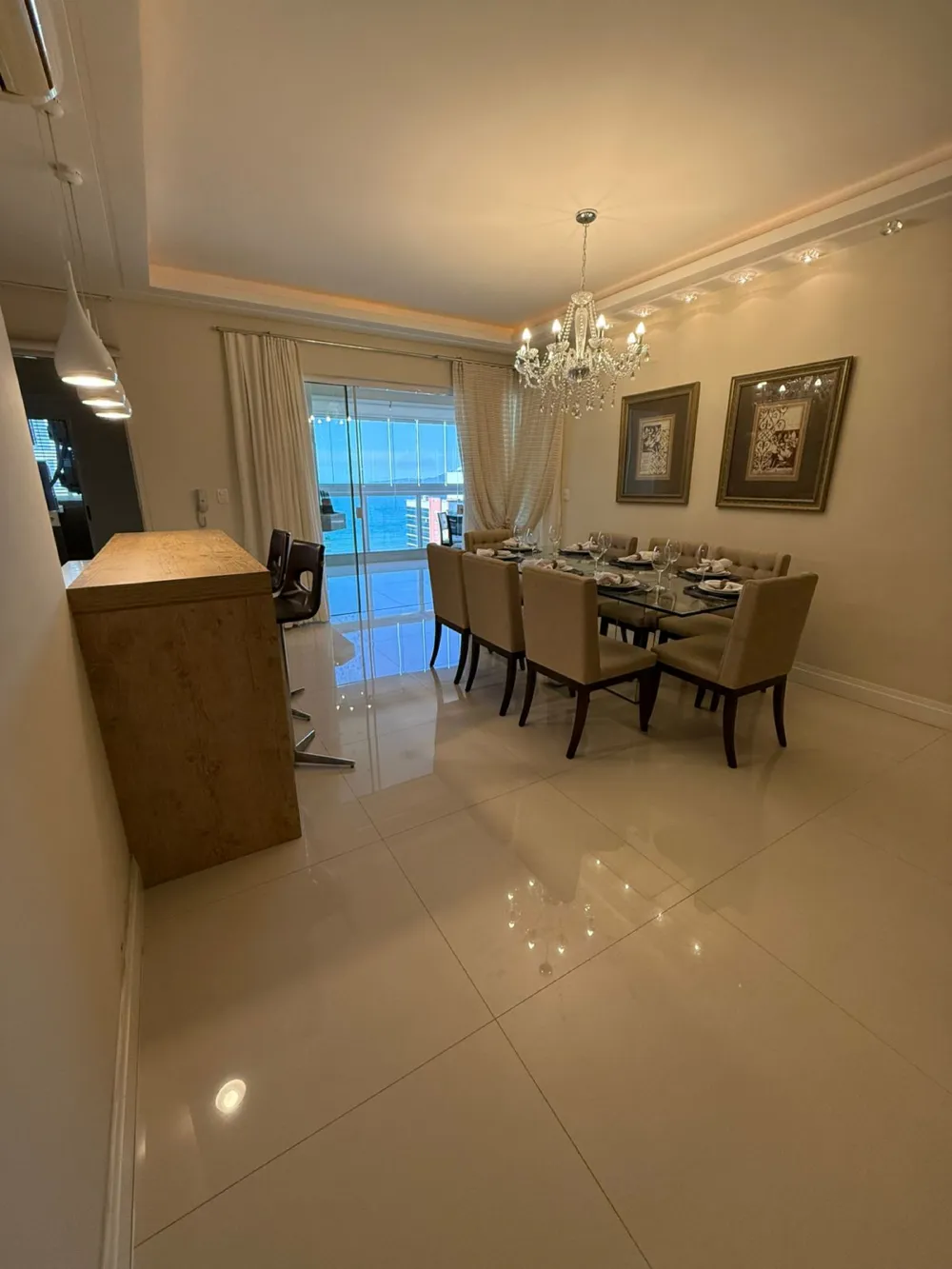 Apartamento para venda no bairro Meia Praia em Itapema