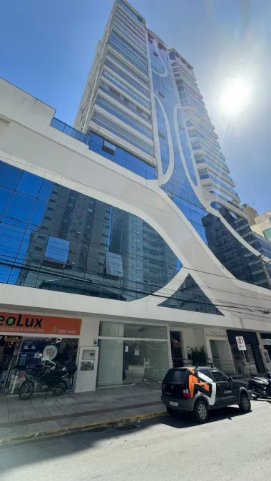 Imóvel em Meia Praia