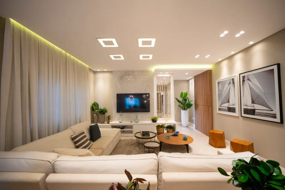 Apartamento para venda no bairro Meia Praia em Itapema