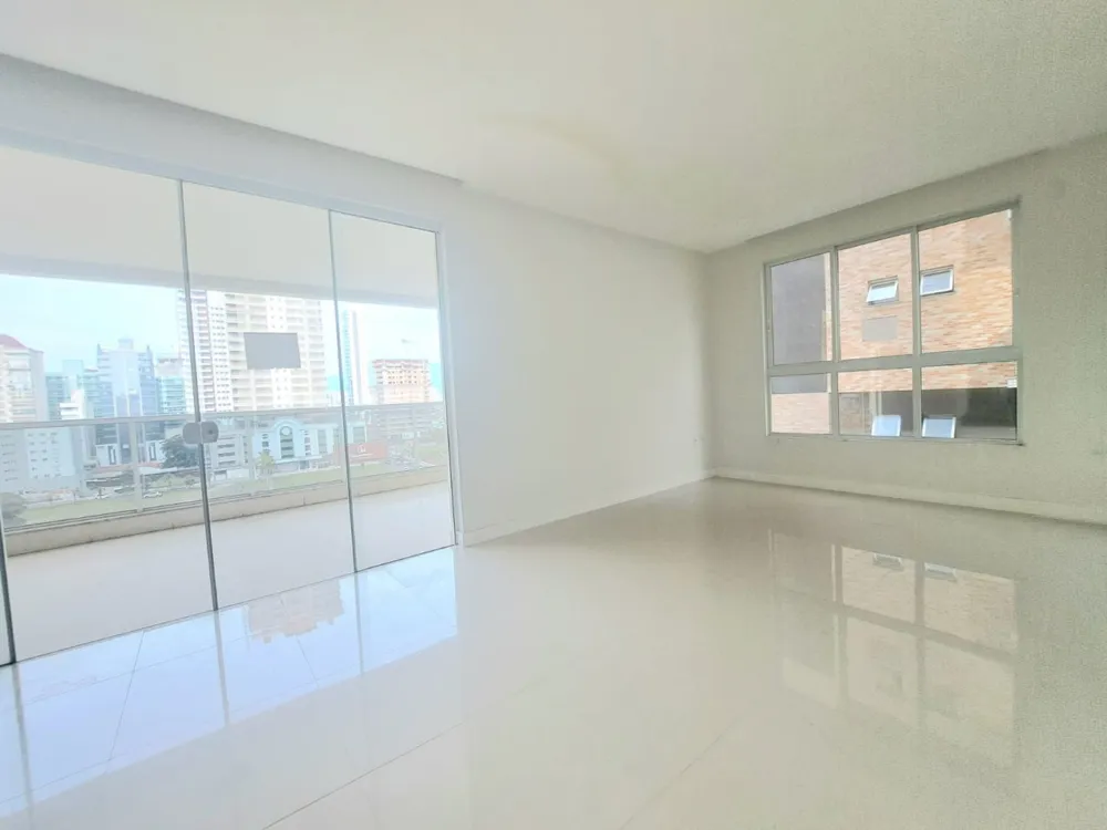 Apartamento 3 quartos para venda no bairro Meia Praia em Itapema