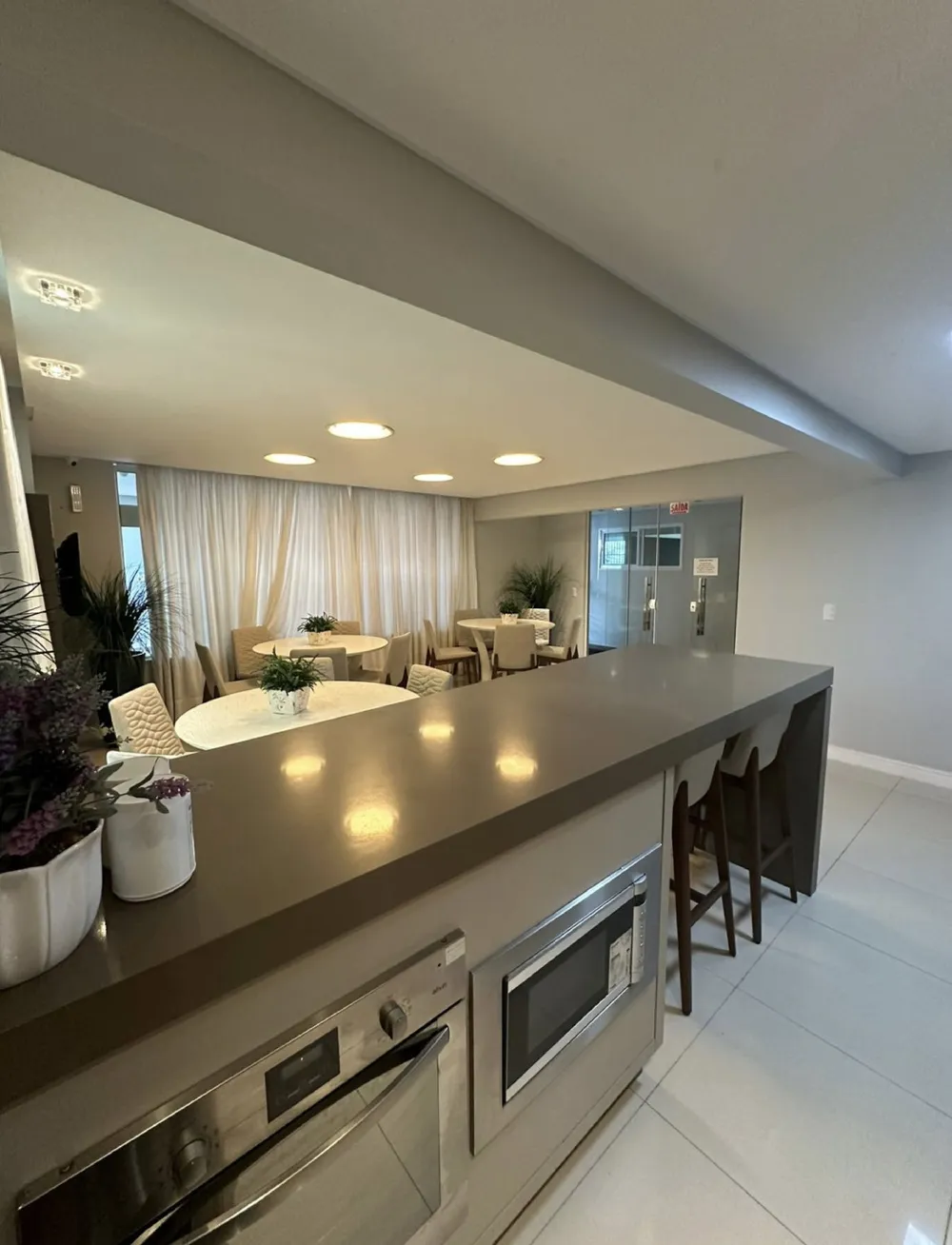 Apartamento 3 quartos para venda no bairro Meia Praia em Itapema
