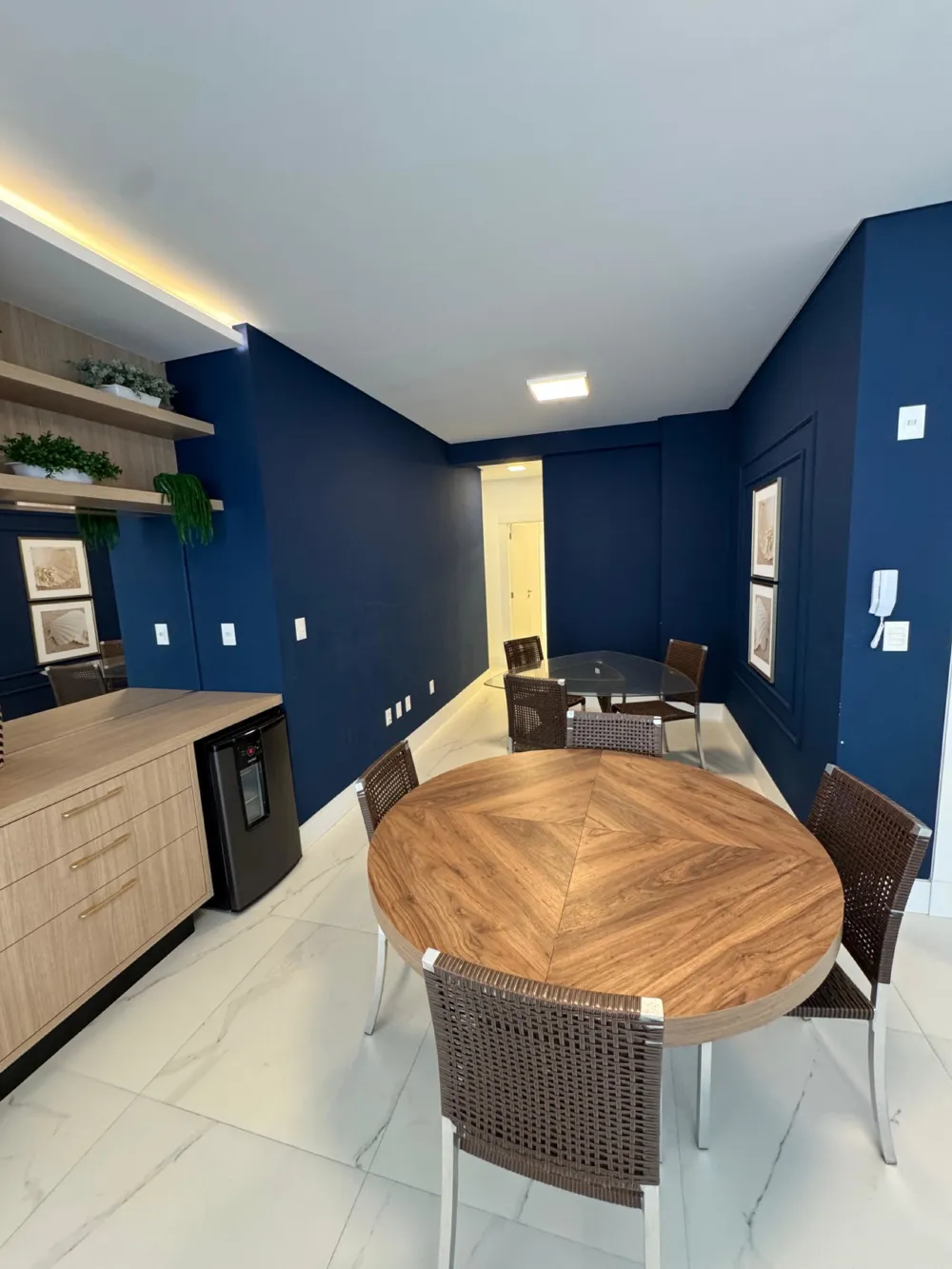 Apartamento para venda no bairro Meia Praia em Itapema