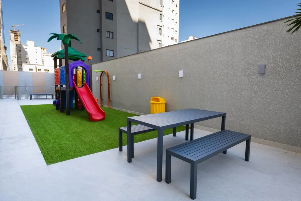 Apartamento para venda no bairro Meia Praia em Itapema