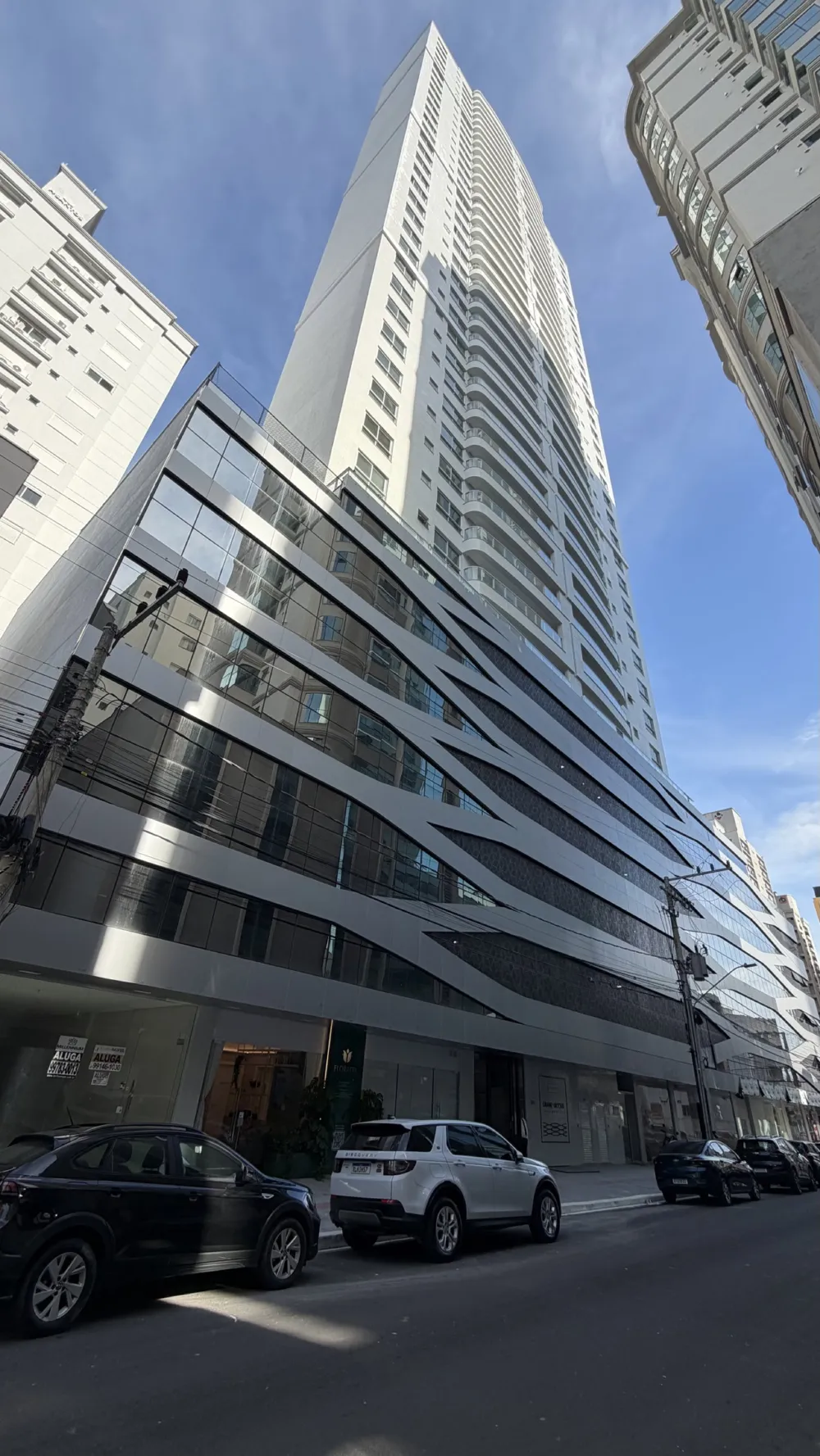 Apartamento 3 quartos para venda no bairro Meia Praia em Itapema