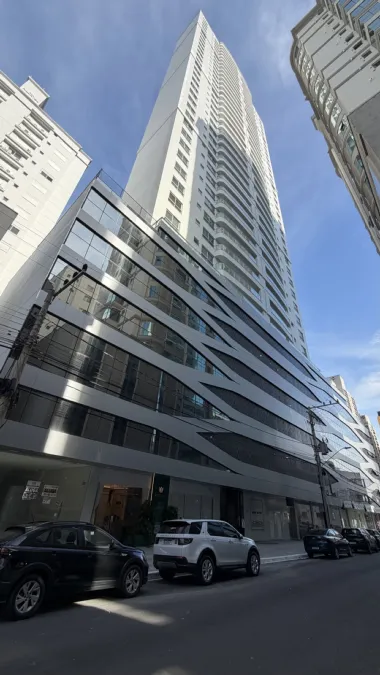 Apartamento 3 quartos para venda no bairro Meia Praia em Itapema