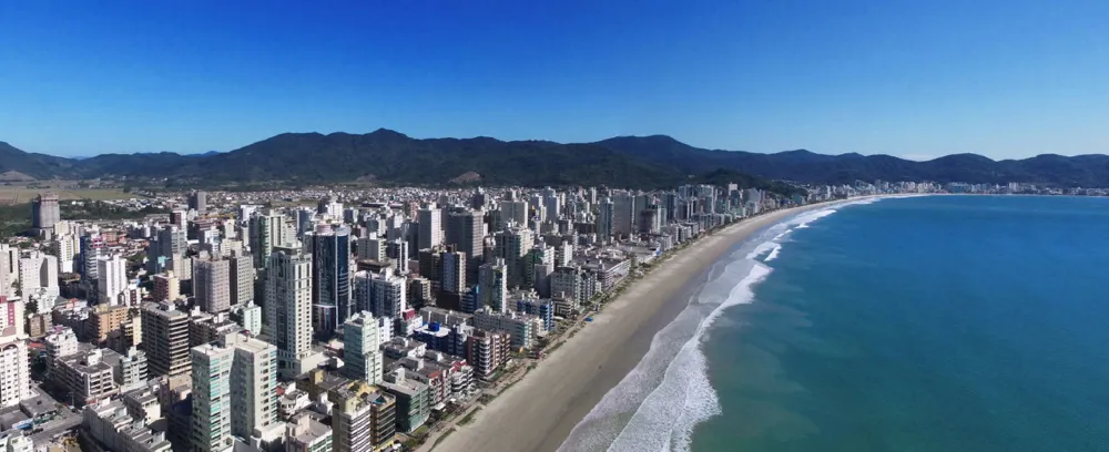 Apartamento para venda no bairro Meia Praia em Itapema