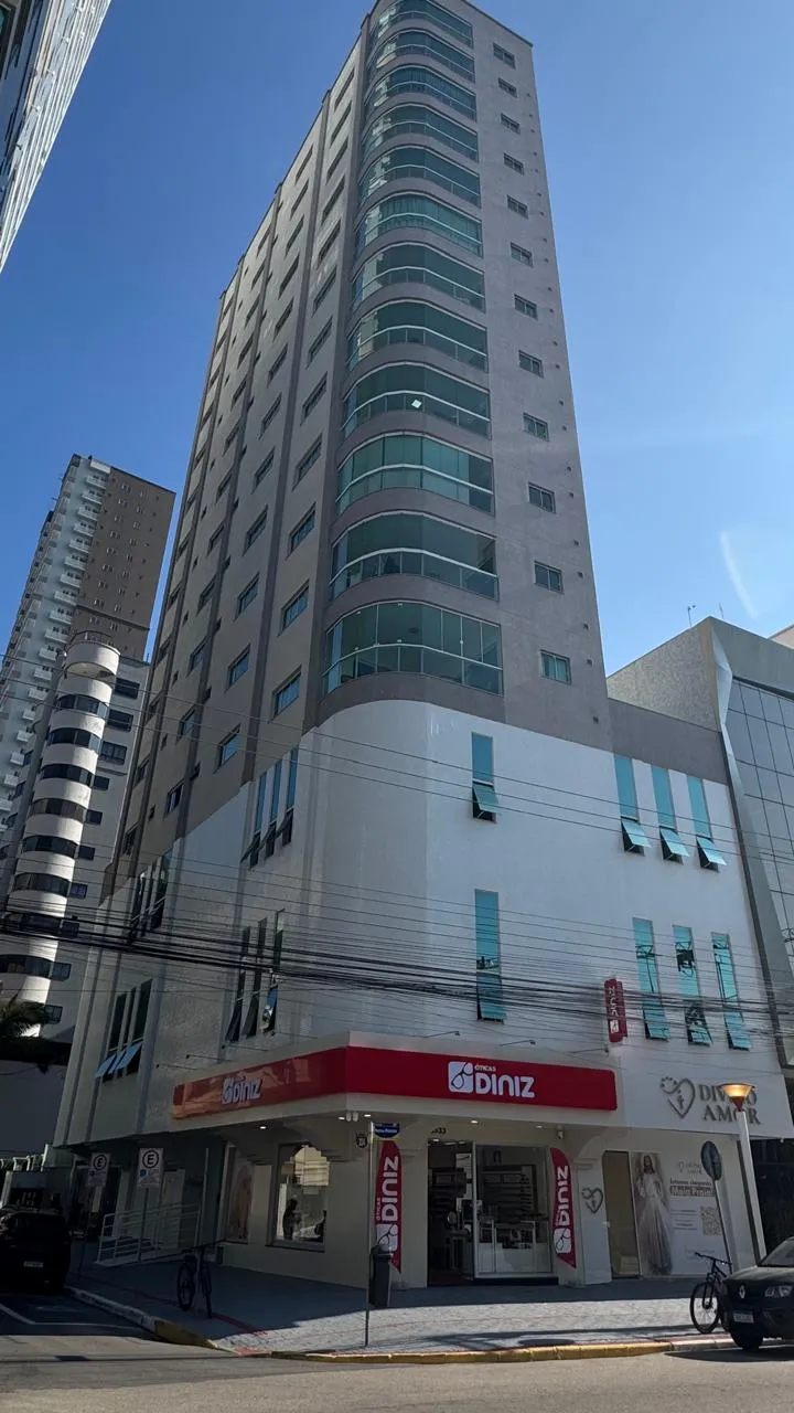 Apartamento 3 quartos para venda no bairro Meia Praia em Itapema