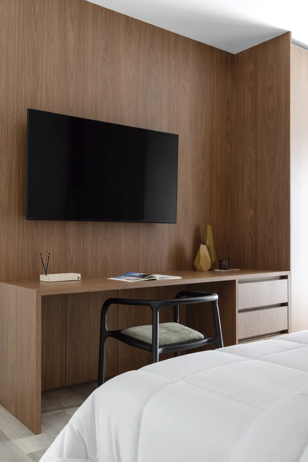 Apartamento para venda no bairro Meia Praia em Itapema