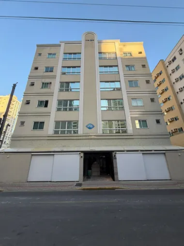 Apartamento 2 quartos para venda no bairro Meia Praia em Itapema