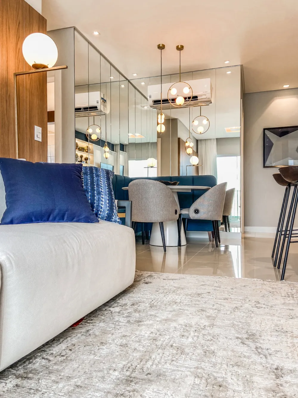 Apartamento para venda no bairro Meia Praia em Itapema