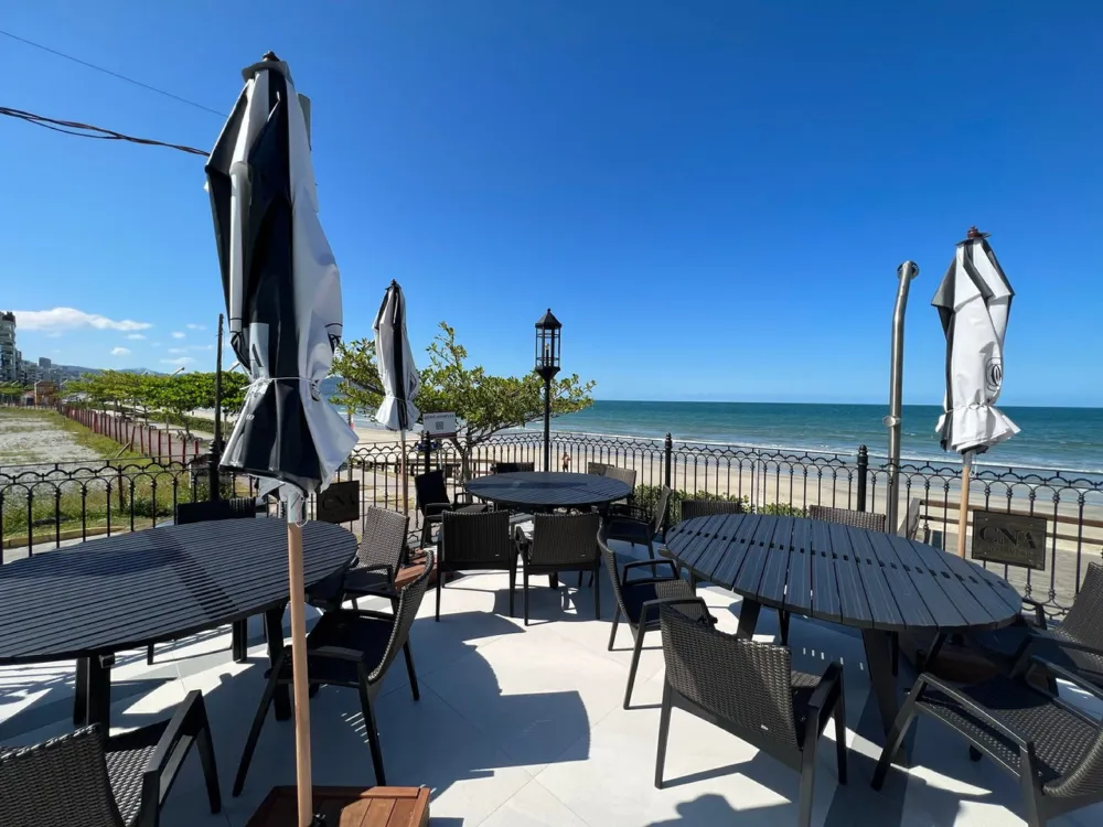 Apartamento para reserva no bairro Meia Praia em Itapema