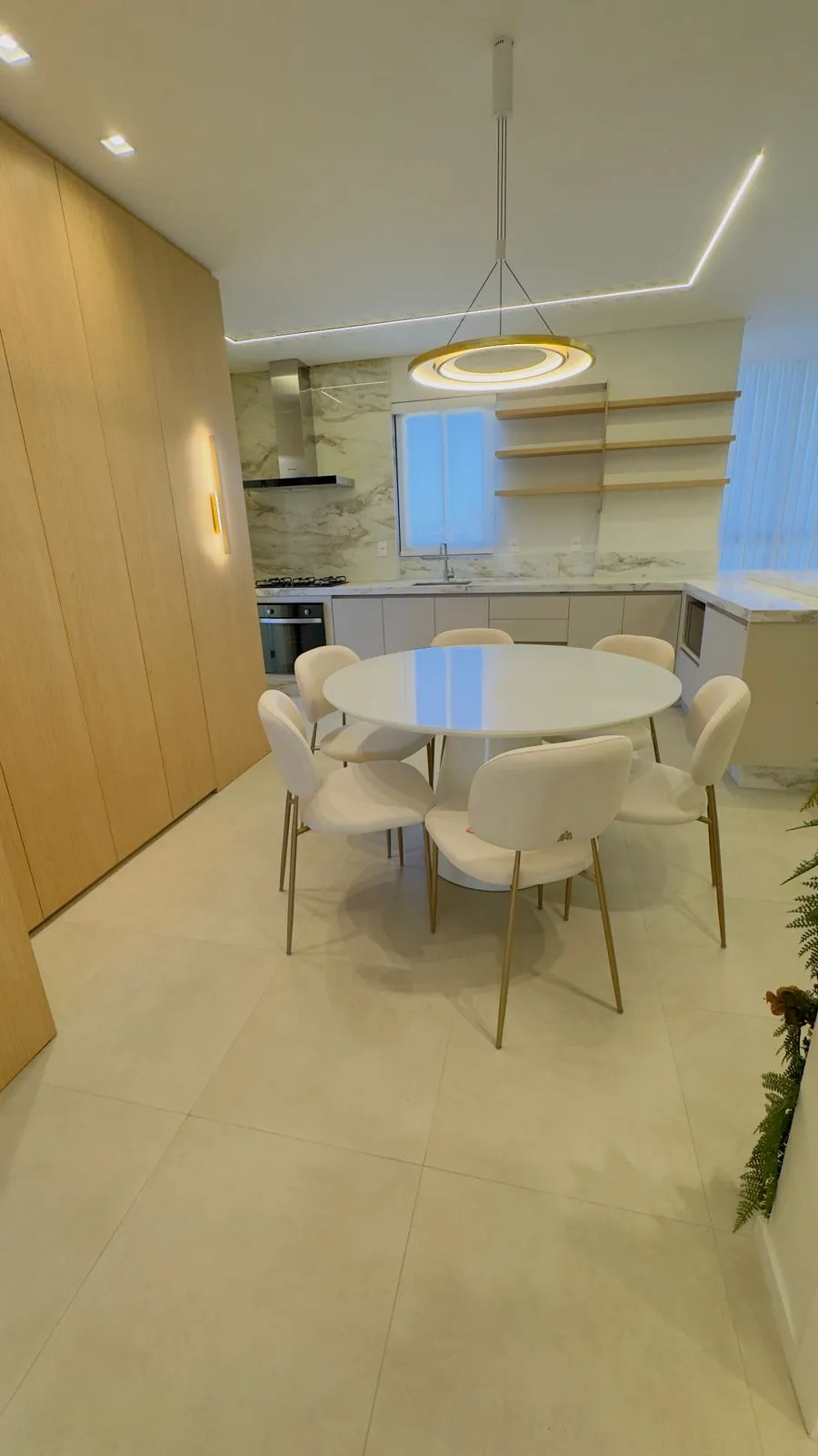 Apartamento 3 quartos para venda no bairro Canto da Praia em Itapema