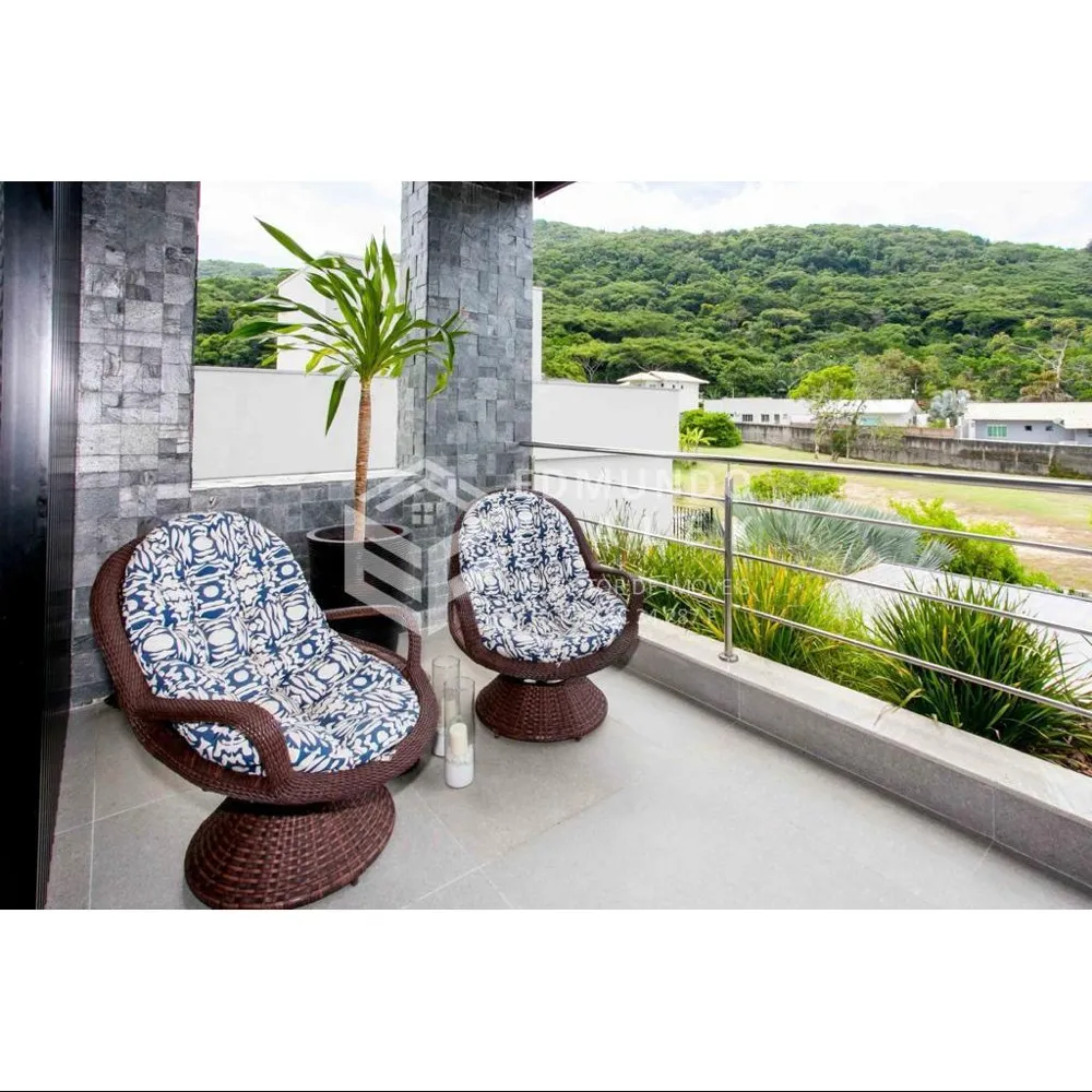 Casa Alto Padrão em Balneário Camboriú. 